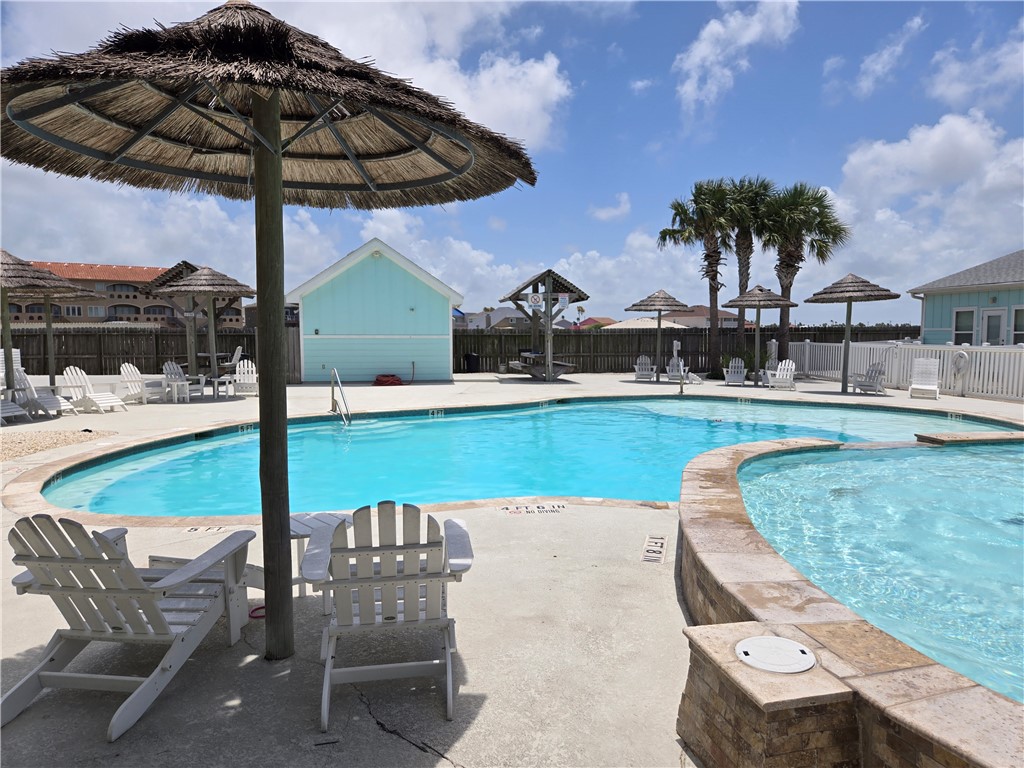 15109 Dory Dr Property Photo 4