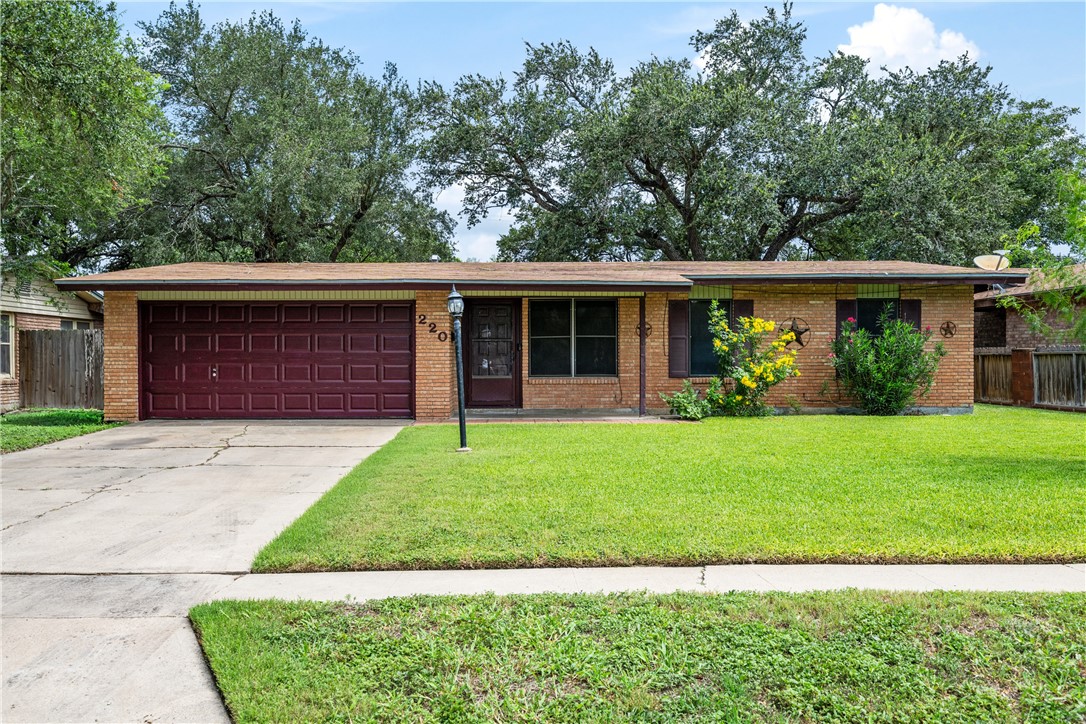 220 Carol Ave Property Photo 1