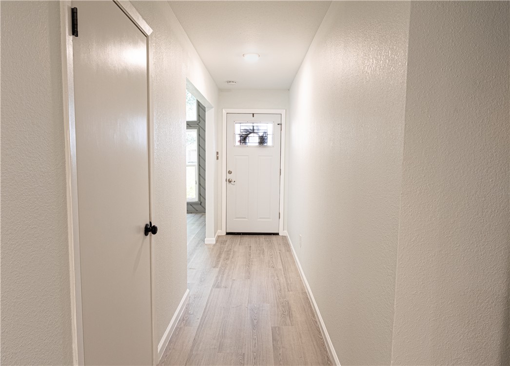 4126 Crenshaw Dr Property Photo 2