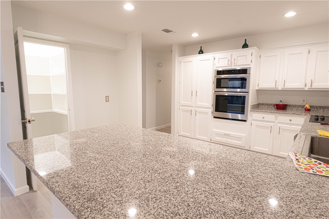 4126 Crenshaw Dr Property Photo 5