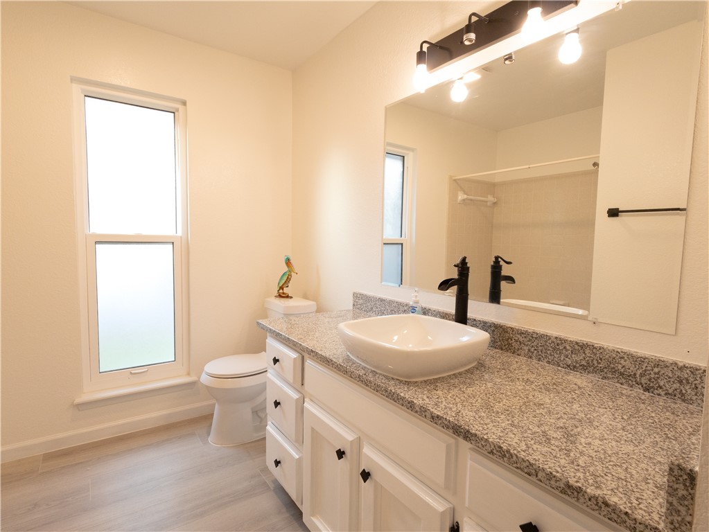 4126 Crenshaw Dr Property Photo 11