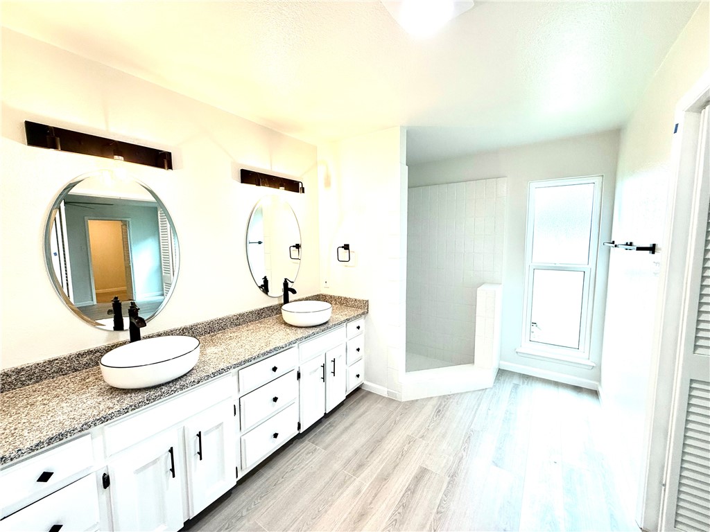 4126 Crenshaw Dr Property Photo 12