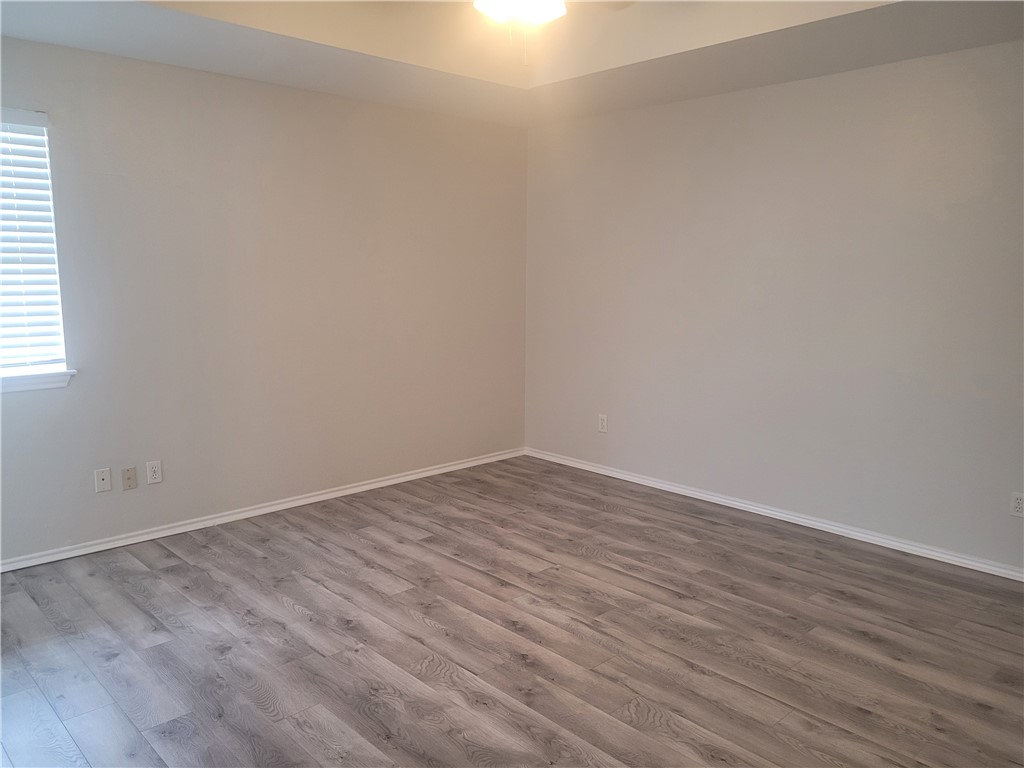 13958 Fortuna Bay Dr E Property Photo 7