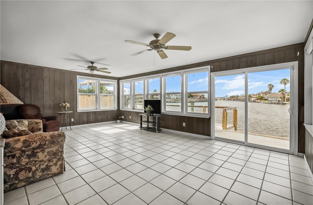 13765 Eaglesnest Bay Dr Property Photo 15
