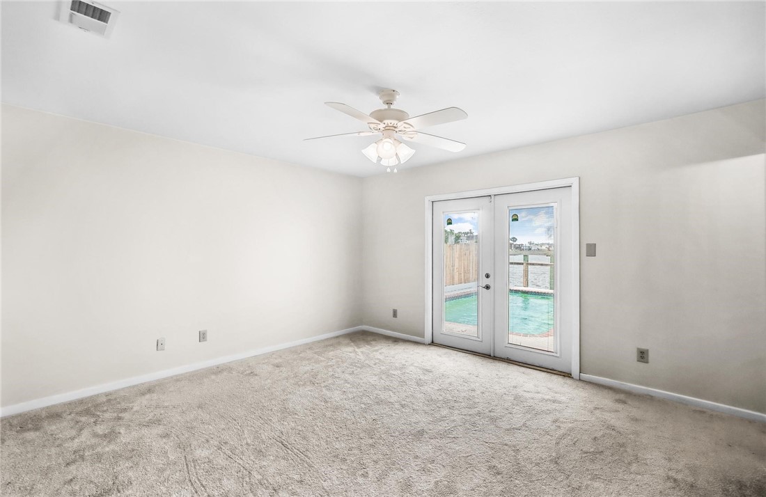 13765 Eaglesnest Bay Dr Property Photo 18