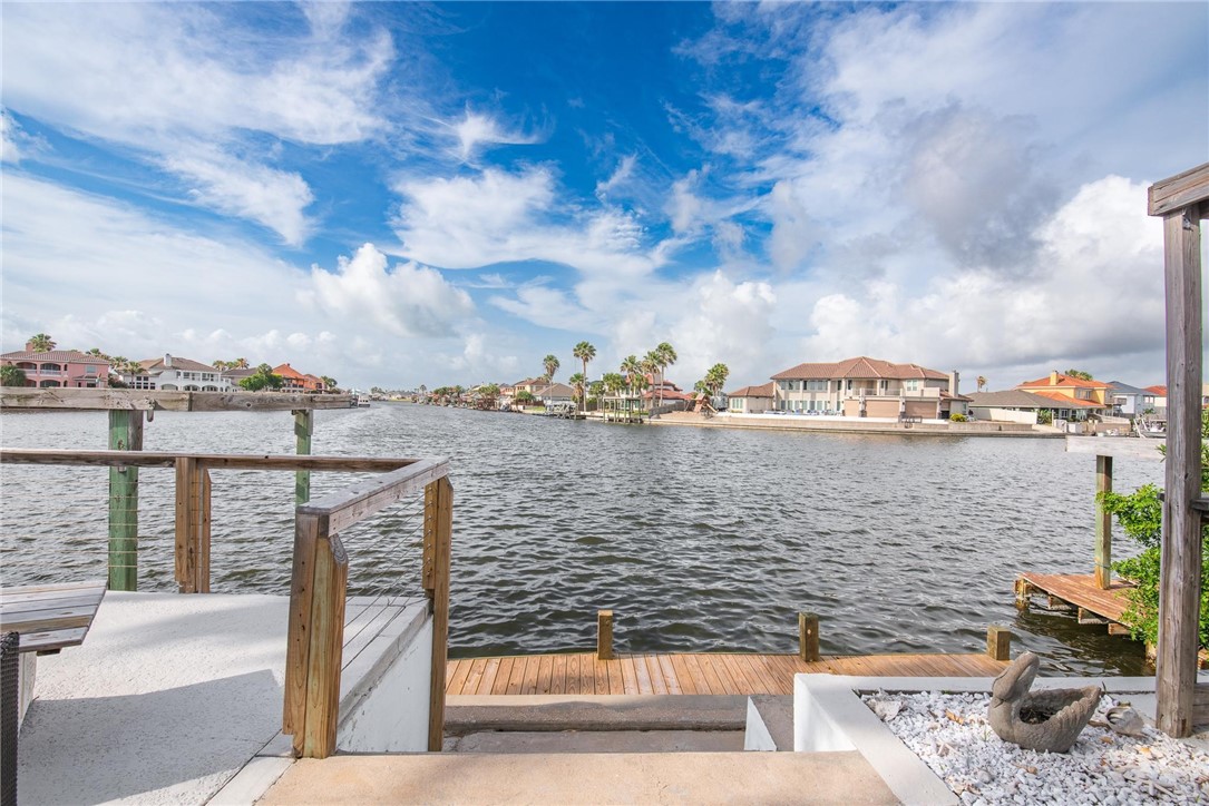 13765 Eaglesnest Bay Dr Property Photo 26