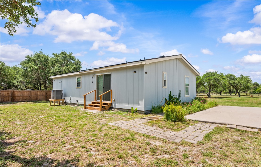 1182 Lee Road Property Photo 5