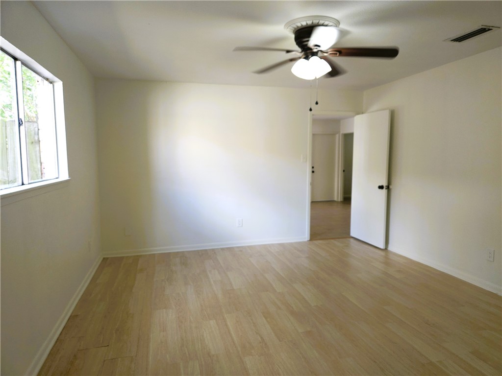 5009 Wingfoot Ln Property Photo 17