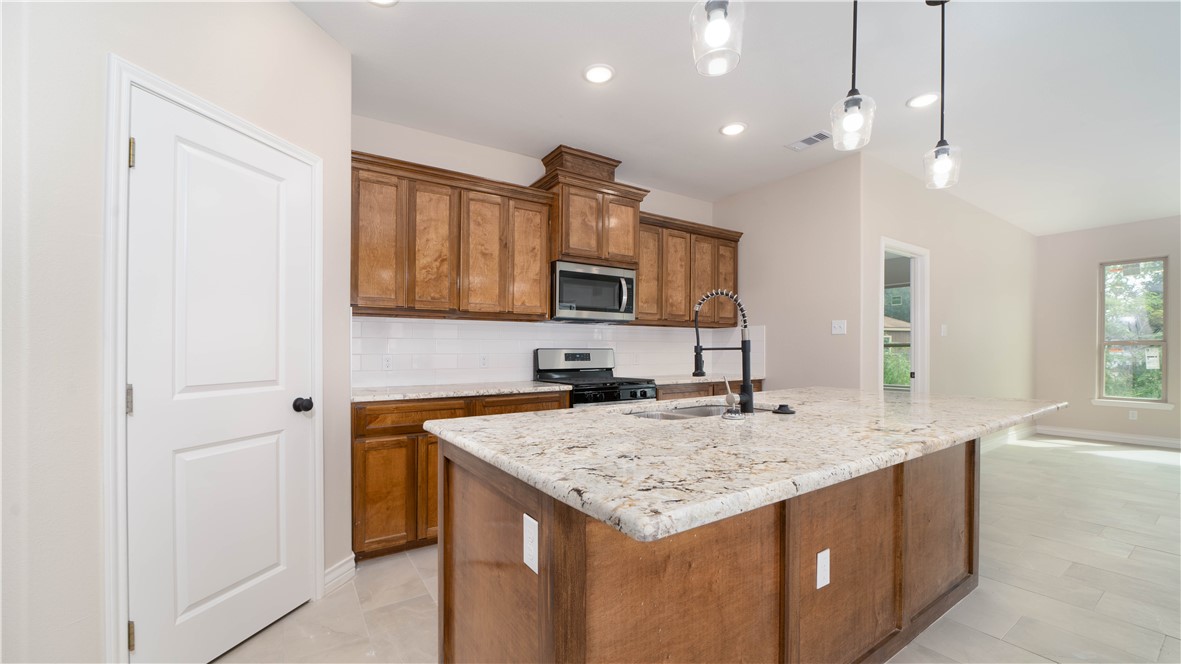 3638 Rebecca Dr Property Photo 5