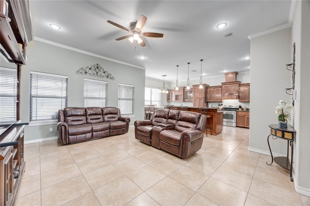 4465 S Oak Circ Property Photo 10