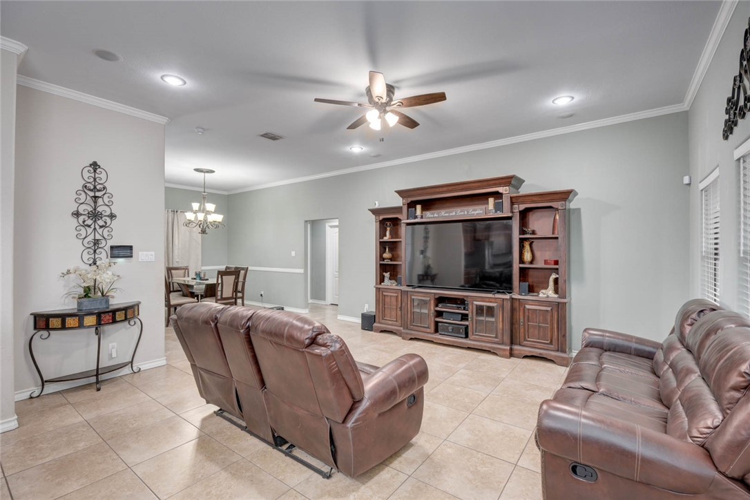 4465 S Oak Circ Property Photo 12
