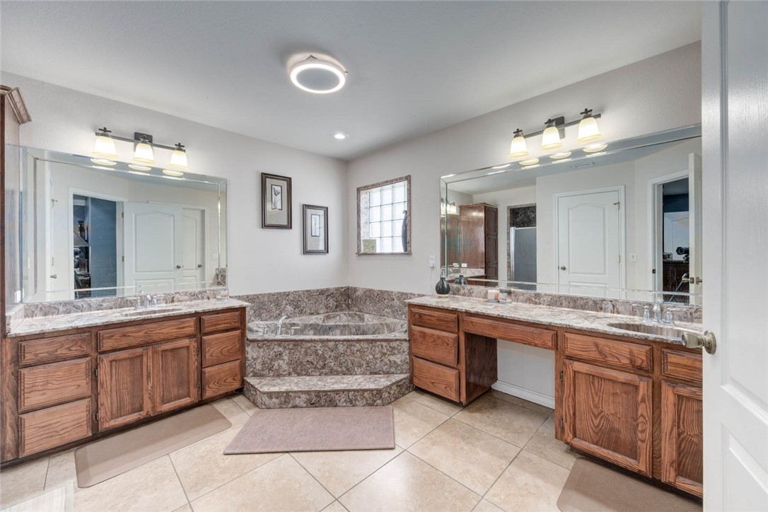 4465 S Oak Circ Property Photo 16