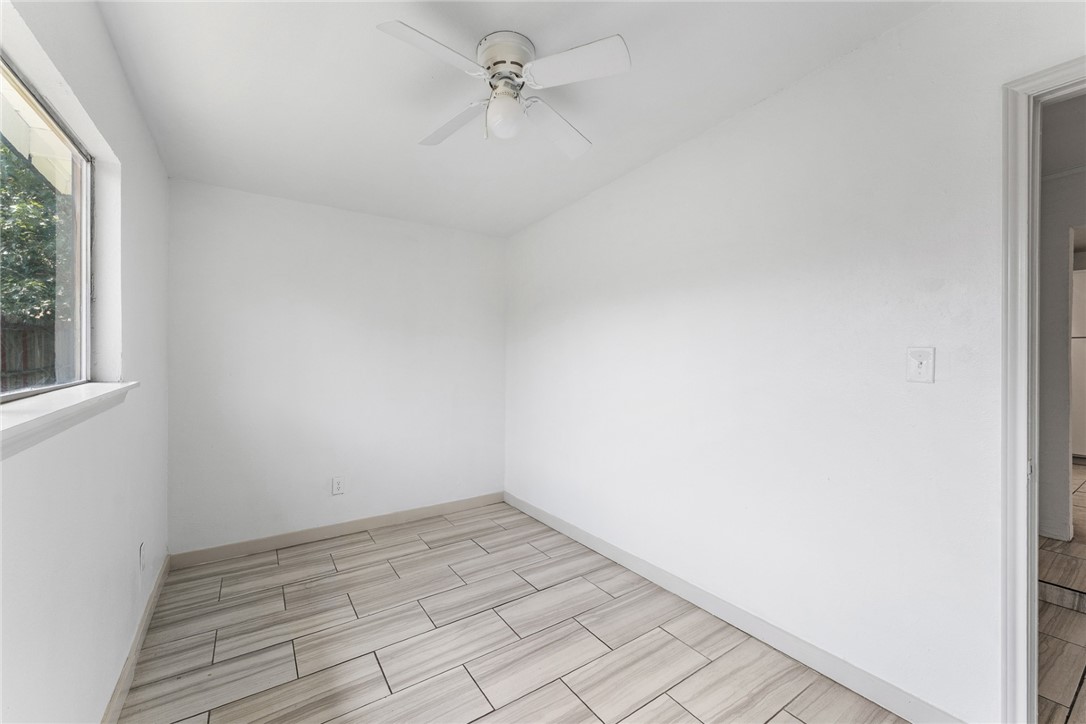 4917 Marion St Property Photo 12