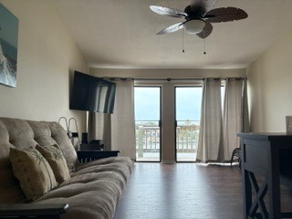 15425 Fortuna Bay Dr Property Photo 3