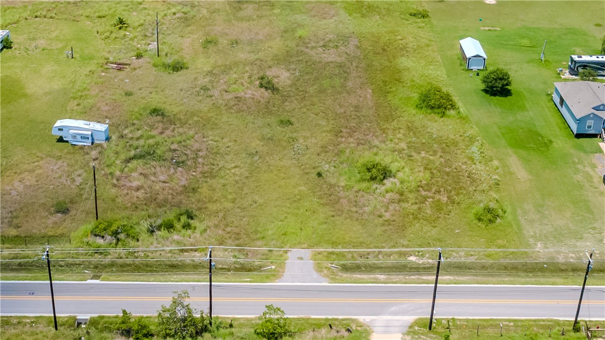 414 Rattlesnake Point Property Photo 4