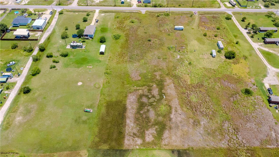 414 Rattlesnake Point Property Photo 6