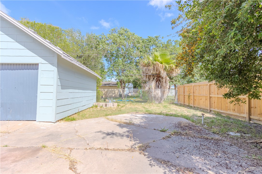4338 Cottage St Property Photo 17