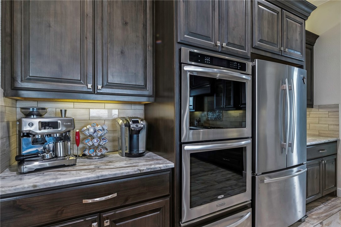 2719 Stella Property Photo 9