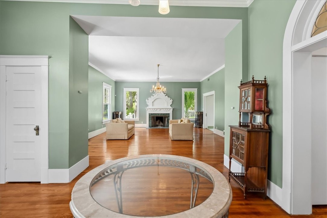 1309 N Adams St Property Photo 4