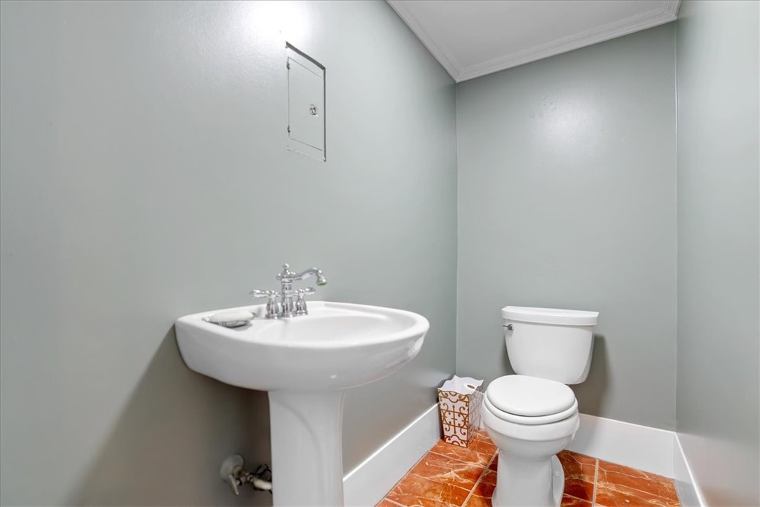 1309 N Adams St Property Photo 18