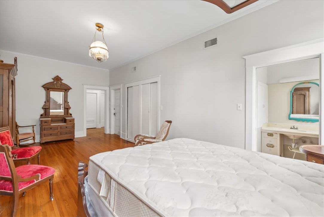 1309 N Adams St Property Photo 30