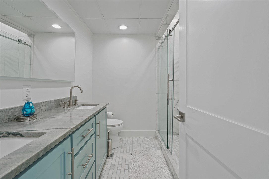 4600 Ocean Dr Property Photo 21