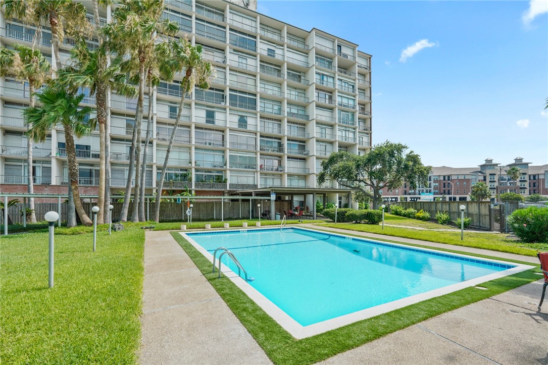 4600 Ocean Dr Property Photo 31