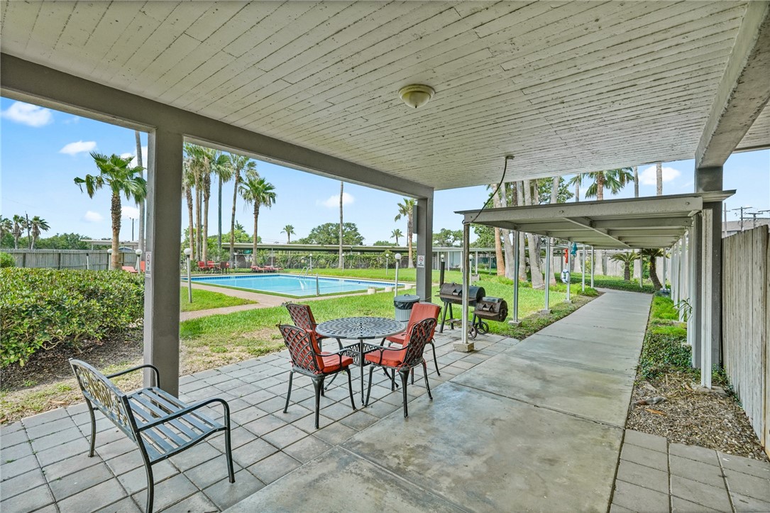 4600 Ocean Dr Property Photo 34