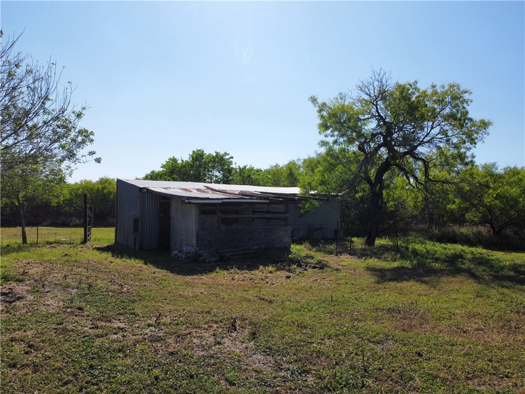 12537 County Road 1344 Property Photo 6