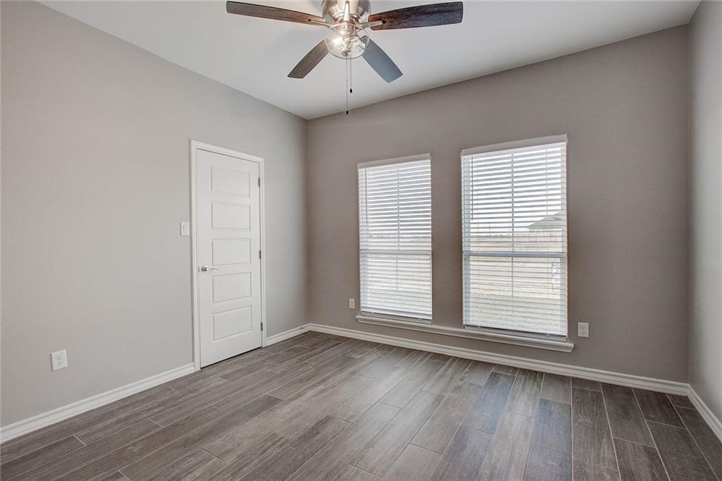 106 Peridot St Property Photo 13
