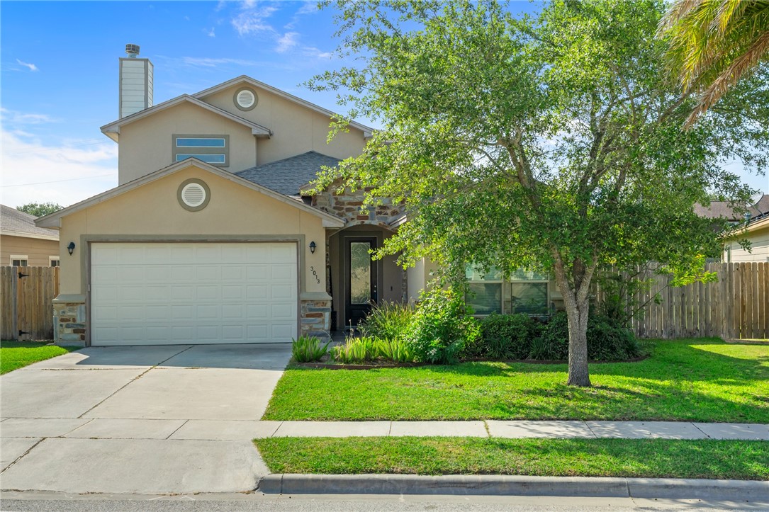 3013 Neches Dr