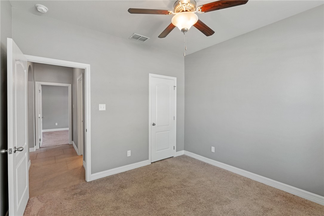 3013 Neches Dr Property Photo 27