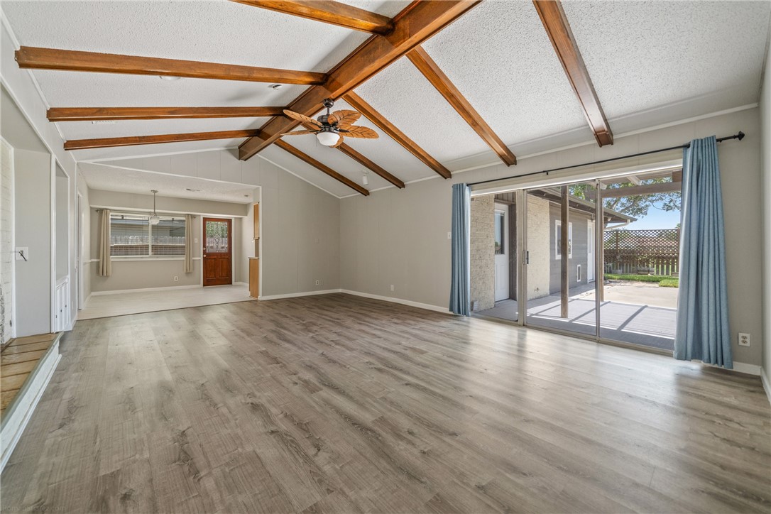 6906 Aswan Dr Property Photo 4