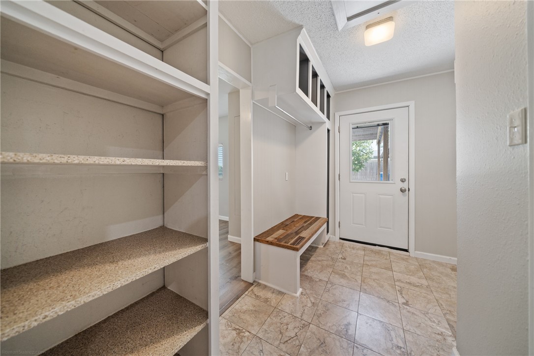 6906 Aswan Dr Property Photo 11