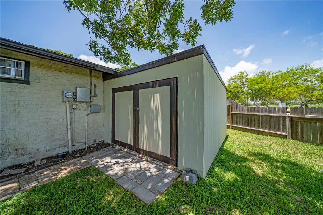 6906 Aswan Dr Property Photo 34