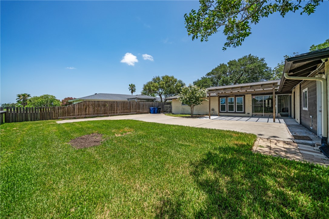 6906 Aswan Dr Property Photo 38