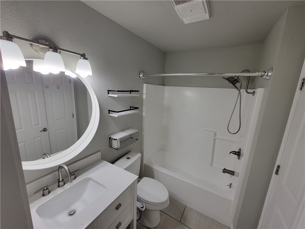 7252 The Mansions Dr J3 Property Photo 17