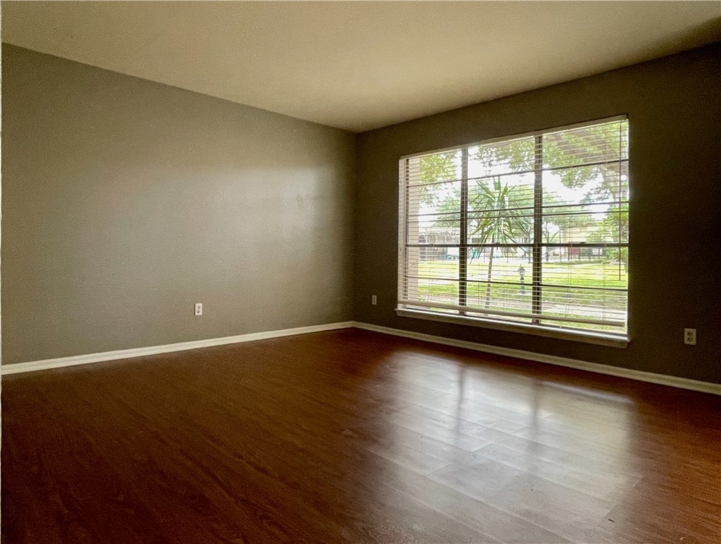 5444 Stonegate Way Property Photo 5