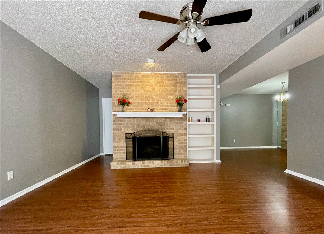 5444 Stonegate Way Property Photo 8