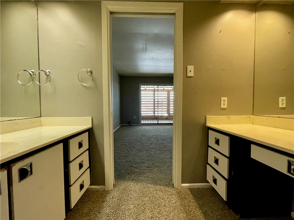 5444 Stonegate Way Property Photo 32