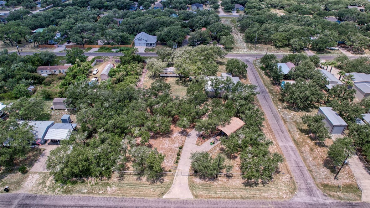 527 N Traylor Ave Property Photo 9