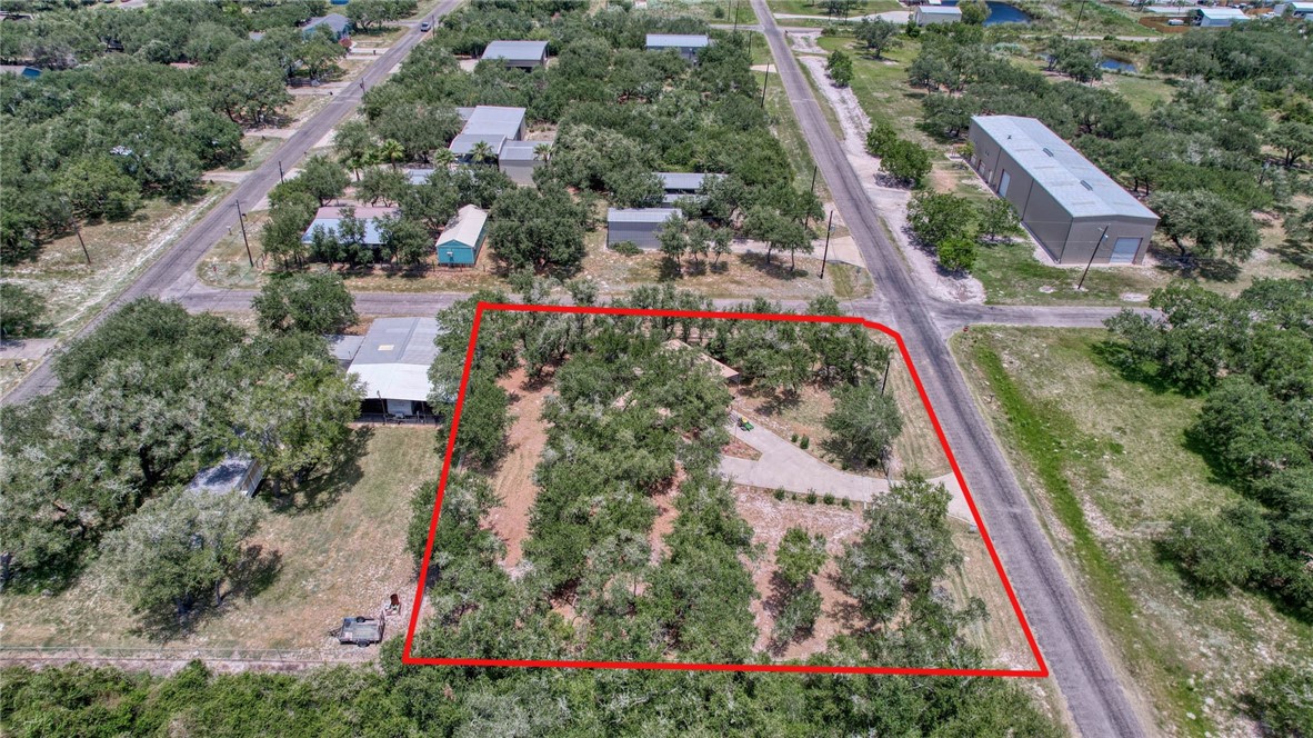 527 N Traylor Ave Property Photo 13