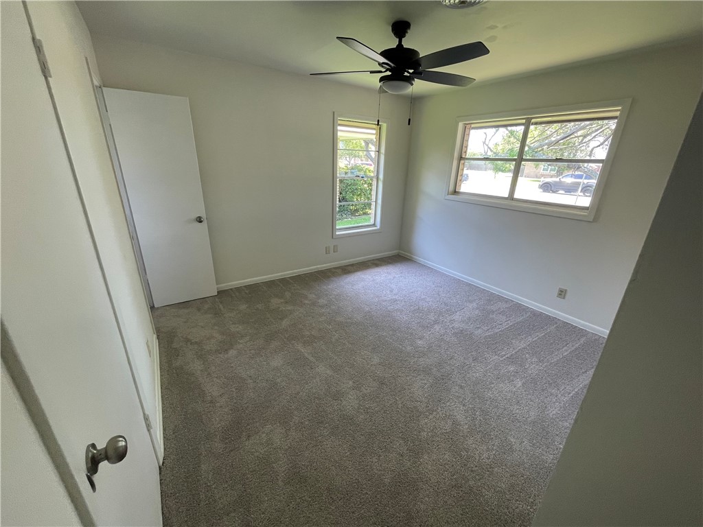117 E Broadway Ave Property Photo 6