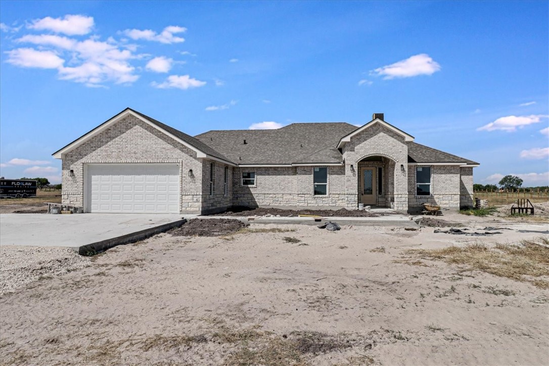 6428 Fm 624 Property Photo 1