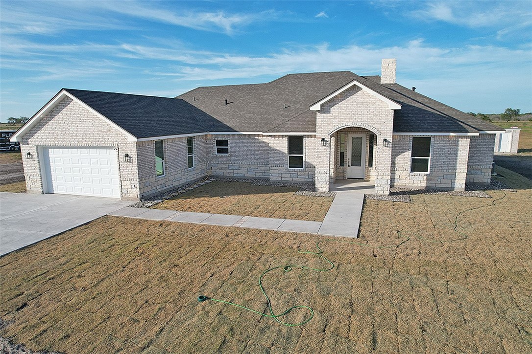 6428 Fm 624 Property Photo 1