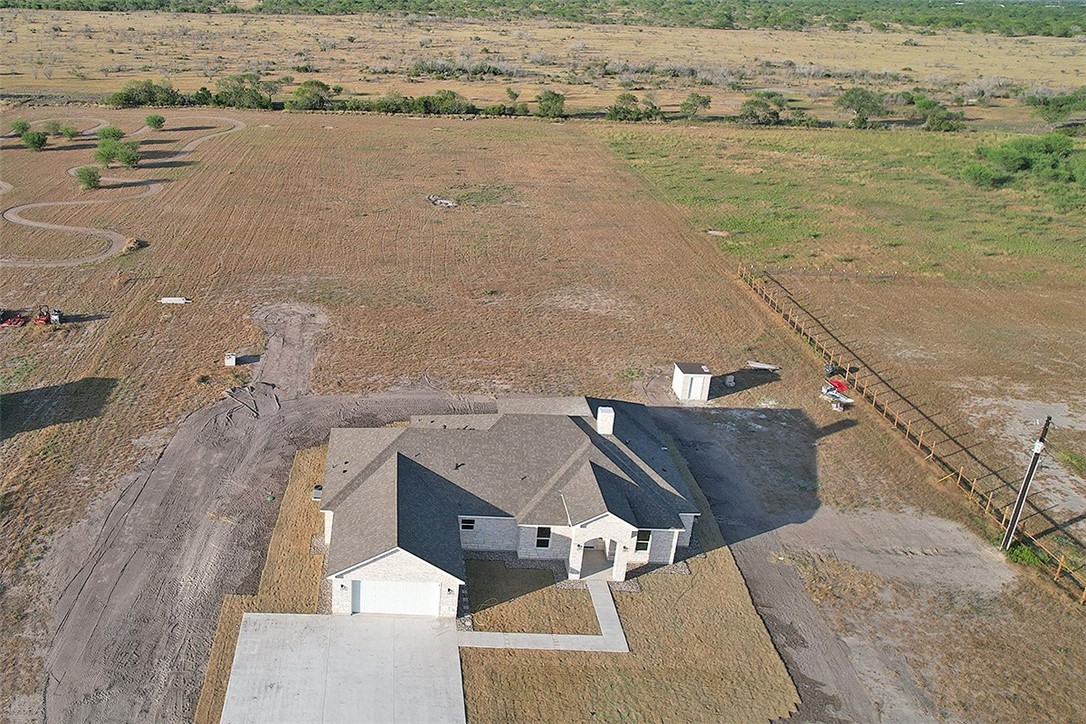 6428 Fm 624 Property Photo 3
