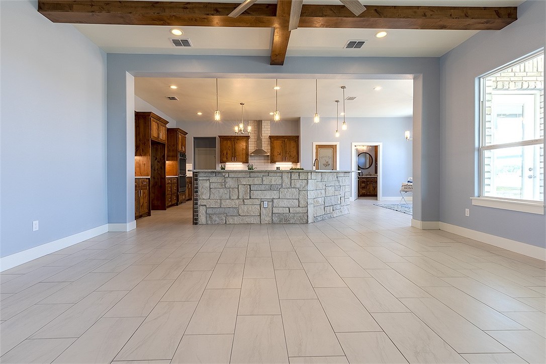 6428 Fm 624 Property Photo 6