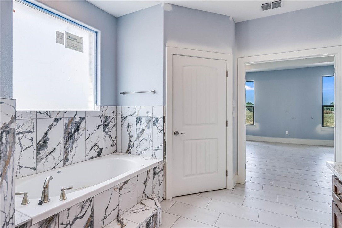 6428 Fm 624 Property Photo 14