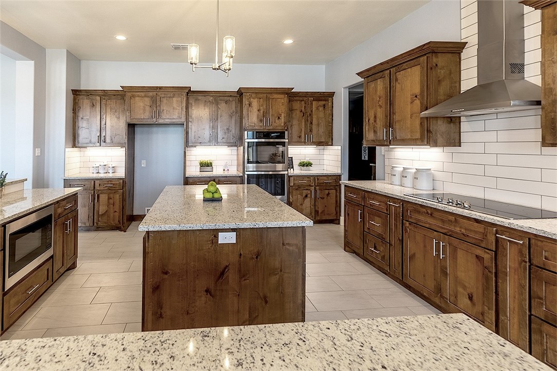 6428 Fm 624 Property Photo 14