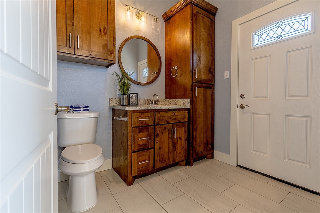 6428 Fm 624 Property Photo 34